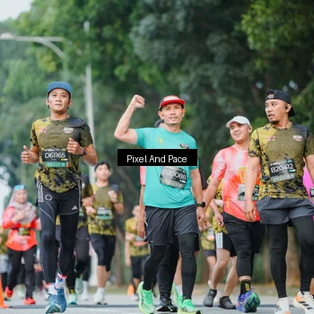 Runner Photo 6905147