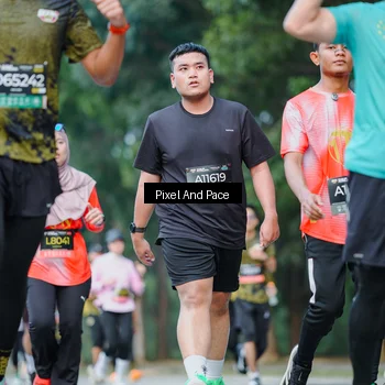 Runner Photo 6905155