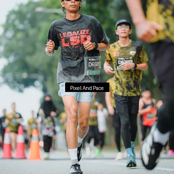 Runner Photo 6905209