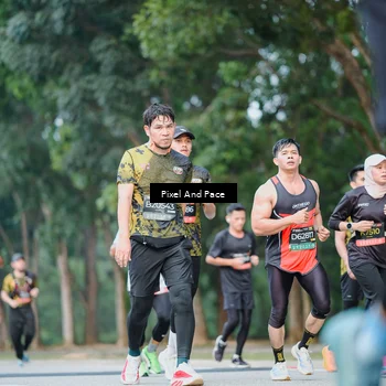 Runner Photo 6905219