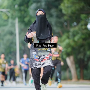 Runner Photo 6905240