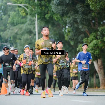Runner Photo 6905252