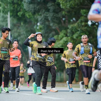 Runner Photo 6905456