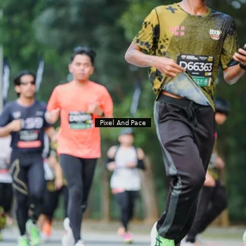 Runner Photo 6905476