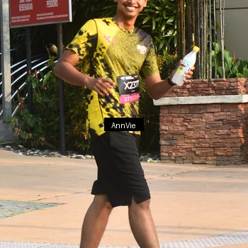 Runner Photo 6905702