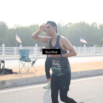 Runner Photo 6905890