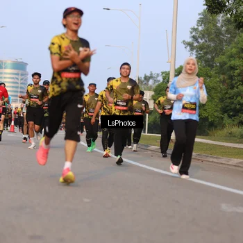 Runner Photo 6906126