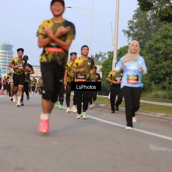 Runner Photo 6906131
