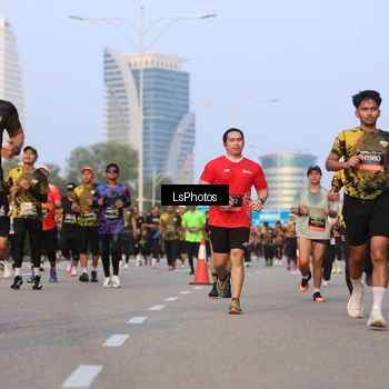 Runner Photo 6906156