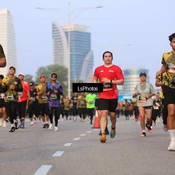 Runner Photo 6906157