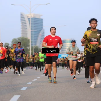 Runner Photo 6906158