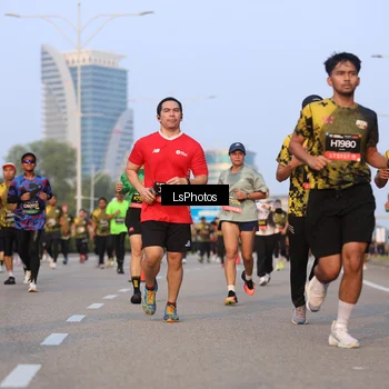 Runner Photo 6906159