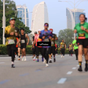 Runner Photo 6906176