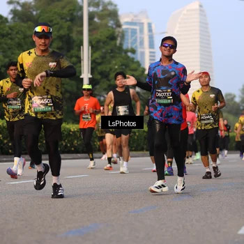 Runner Photo 6906187