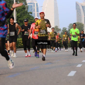 Runner Photo 6906192