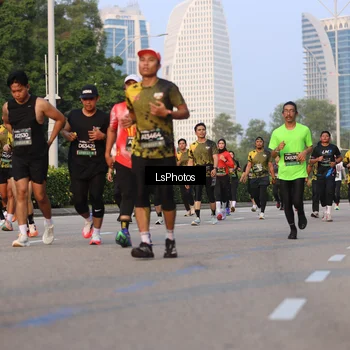Runner Photo 6906194