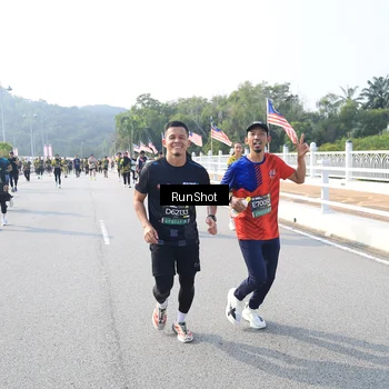Runner Photo 6906195