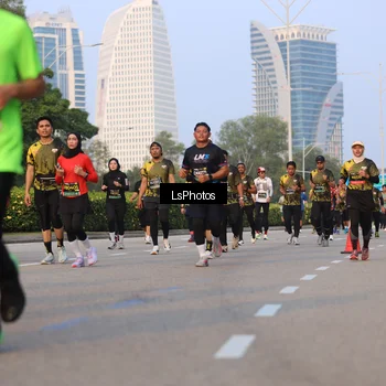 Runner Photo 6906217