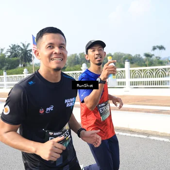 Runner Photo 6906218
