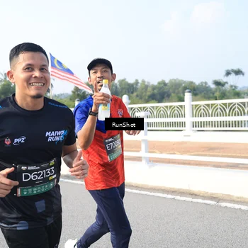 Runner Photo 6906225