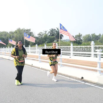 Runner Photo 6906227