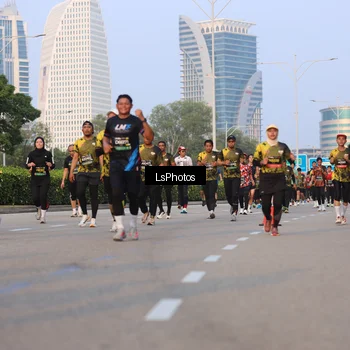 Runner Photo 6906231