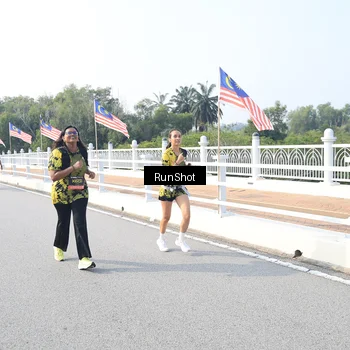 Runner Photo 6906234