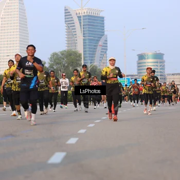 Runner Photo 6906235