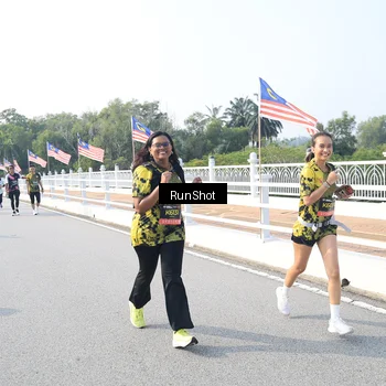 Runner Photo 6906238