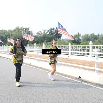 Runner Photo 6906241