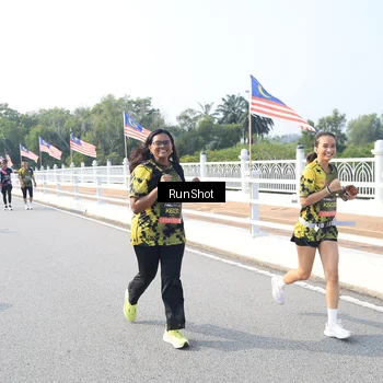 Runner Photo 6906242