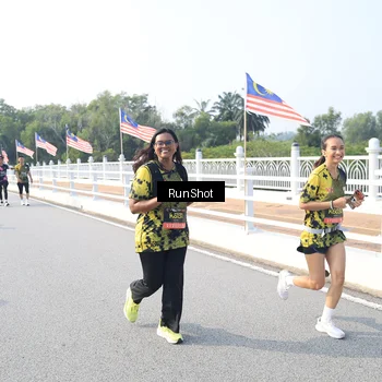 Runner Photo 6906287
