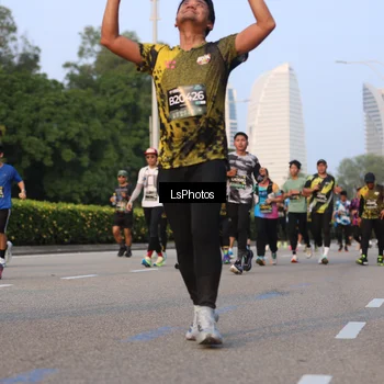 Runner Photo 6906289