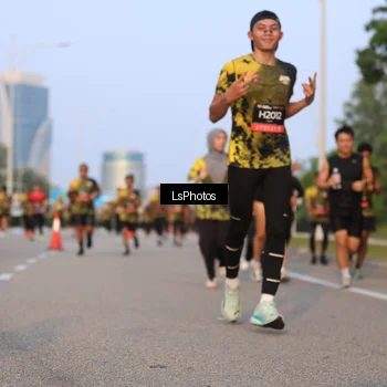 Runner Photo 6906304