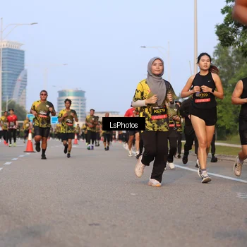 Runner Photo 6906316