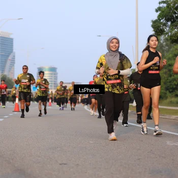 Runner Photo 6906322