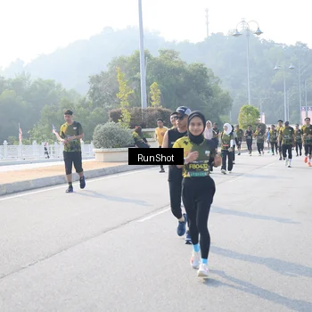 Runner Photo 6906327