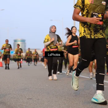 Runner Photo 6906333