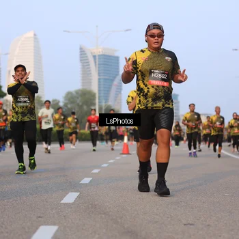 Runner Photo 6906360