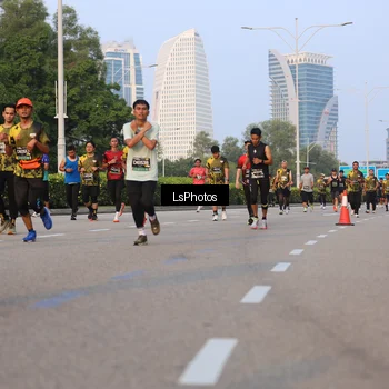 Runner Photo 6906382