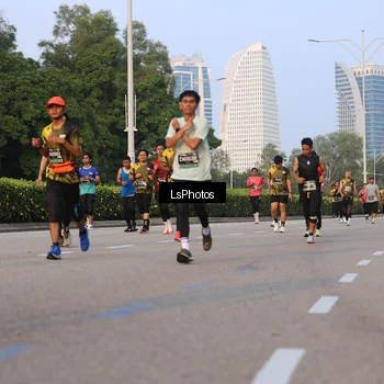 Runner Photo 6906391