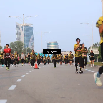 Runner Photo 6906394