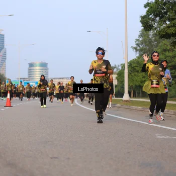 Runner Photo 6906410