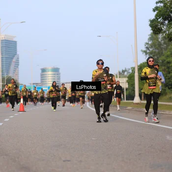 Runner Photo 6906412