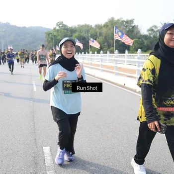 Runner Photo 6906422