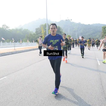 Runner Photo 6906433