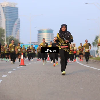 Runner Photo 6906434