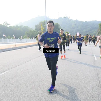Runner Photo 6906435