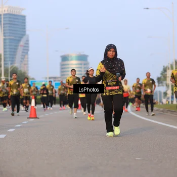 Runner Photo 6906438