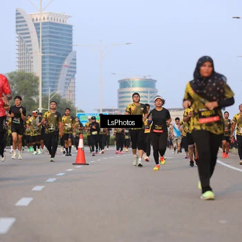 Runner Photo 6906439
